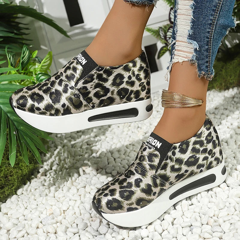 Leopard Print Casual Sports Shoes for Women Thick Bottom Slip-On Platform Sneakers Woman Lightweight Height Increasing Sneakers