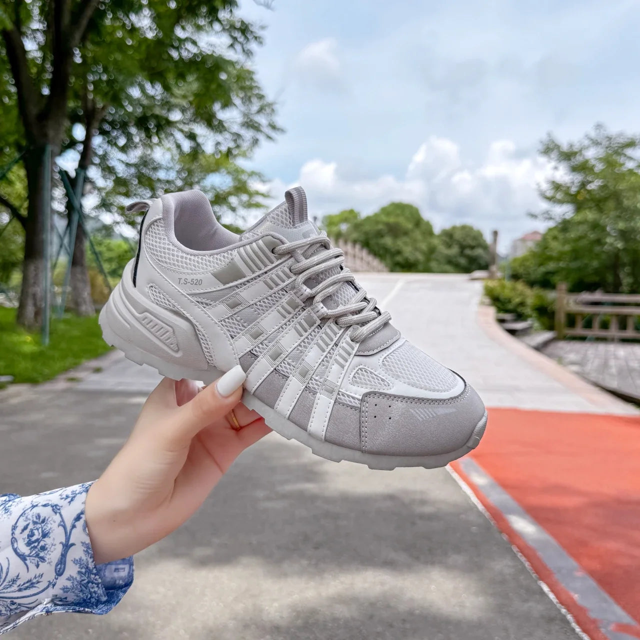 Women's Breathable Mesh Sneakers - Fashionable & Versatile Comfort Shoes with Soft Sole Height-Boosting Design Vulcanize Shoes