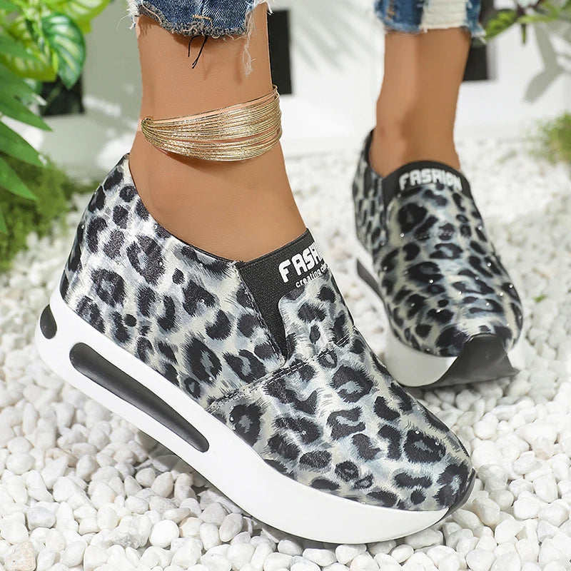 Leopard Print Casual Sports Shoes for Women Thick Bottom Slip-On Platform Sneakers Woman Lightweight Height Increasing Sneakers