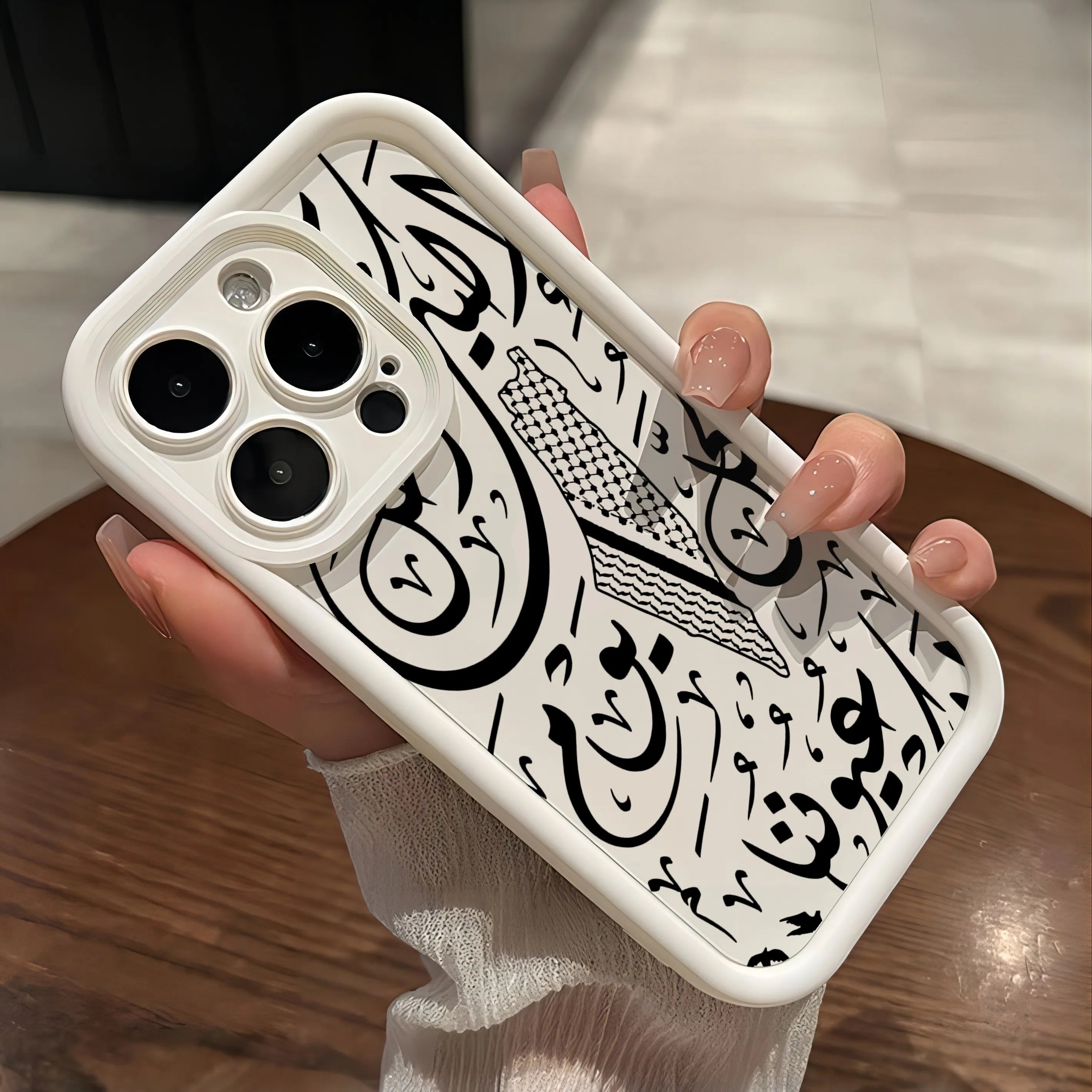 Hattah Keffiyeh Phone Case for IPhone 15 14 13 12 11 Pro Max Mini XR XS X 7 8 Plus Soft TPU Back Cover With Hand Strap