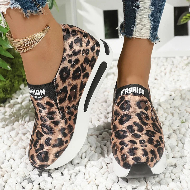 Leopard Print Casual Sports Shoes for Women Thick Bottom Slip-On Platform Sneakers Woman Lightweight Height Increasing Sneakers