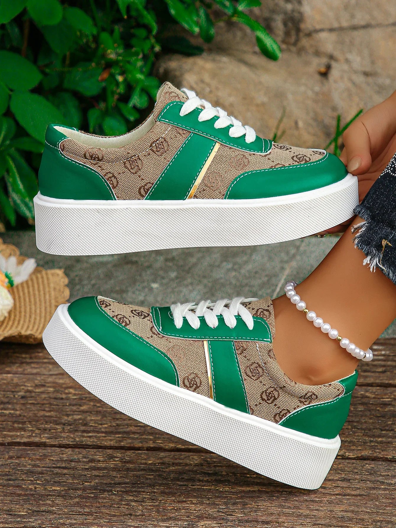 Spring Autumn Women Sneakers Trend Lightweight Leisure Sneakers Women Walking Design Fashion Platform Shoes Zapatos De Mujer