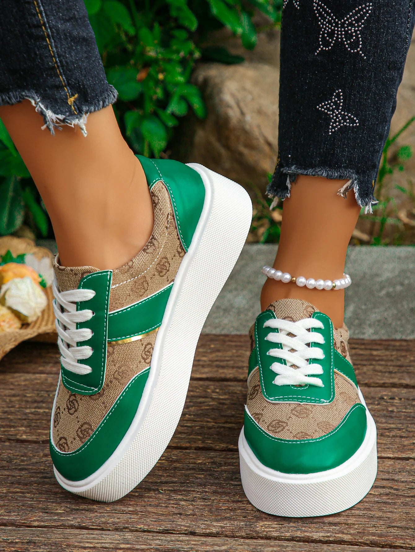 Spring Autumn Women Sneakers Trend Lightweight Leisure Sneakers Women Walking Design Fashion Platform Shoes Zapatos De Mujer